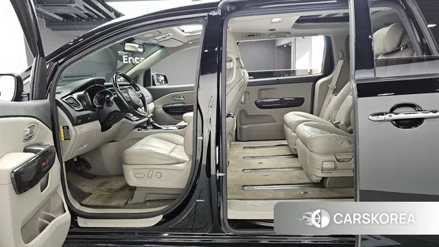 Kia The New Carnival id 3698596 из Кореи 20