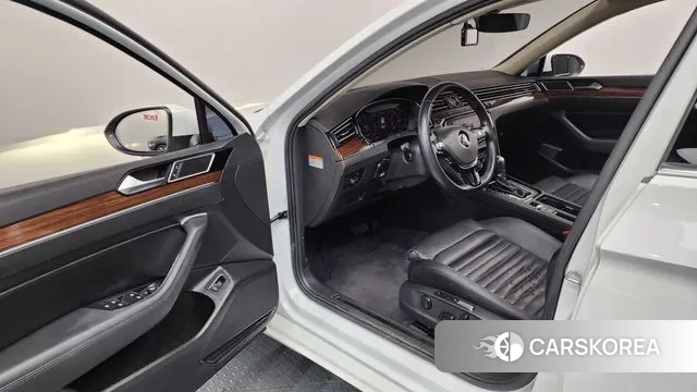 Volkswagen Passat GT (B8) id 3440098 из Кореи 20