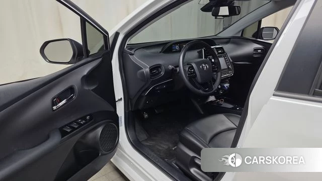 Toyota Prius 4th Generation id 4283814 из Кореи 31