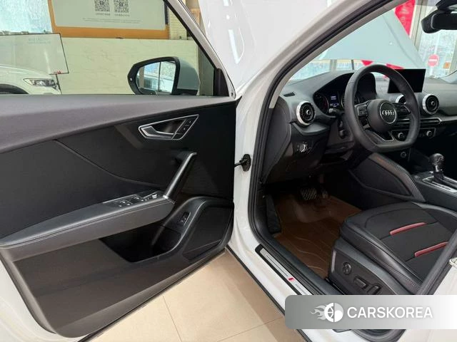 Audi Q2L id 4279048 из Китая 22