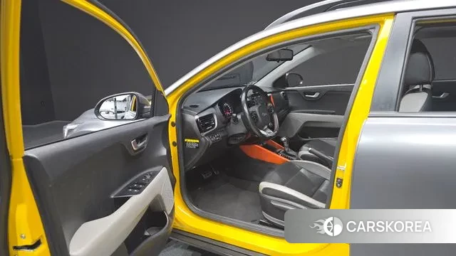 Kia Stonic id 3636801 из Кореи 20