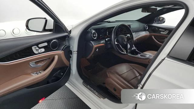 Mercedes-Benz E-Class W213 id 3841743 из Кореи 20