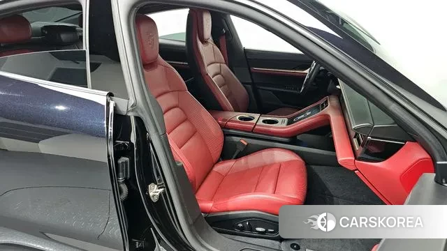 Porsche Taycan id 3395163 из Кореи 20