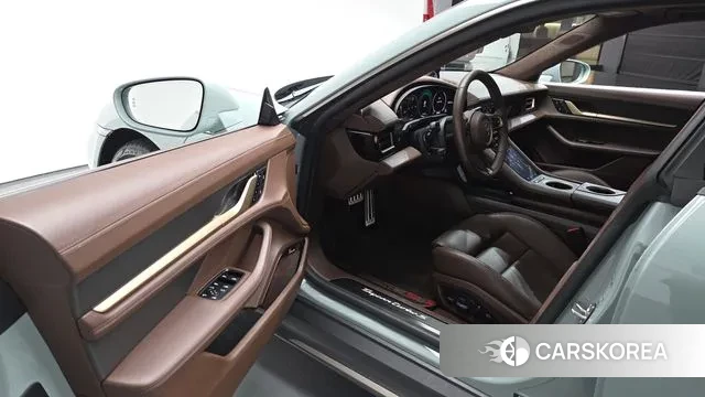 Porsche Taycan id 3131506 из Кореи 20