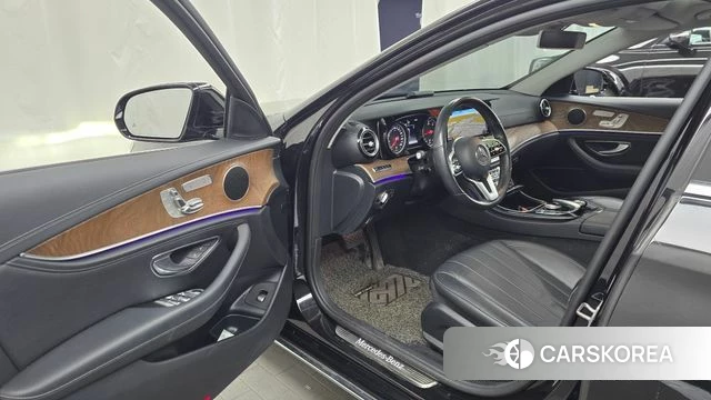 Mercedes-Benz E-Class W213 id 4543066 из Кореи 34