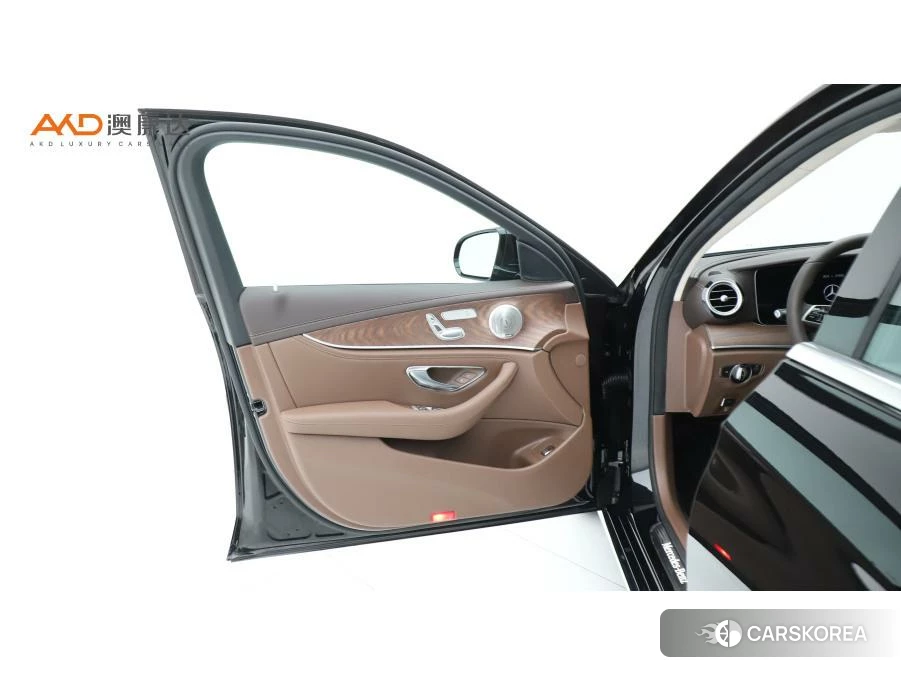 Mercedes-Benz E-class id 4486179 из Китая 10