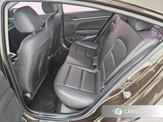 Hyundai Avante AD id 3345192 из Кореи 20