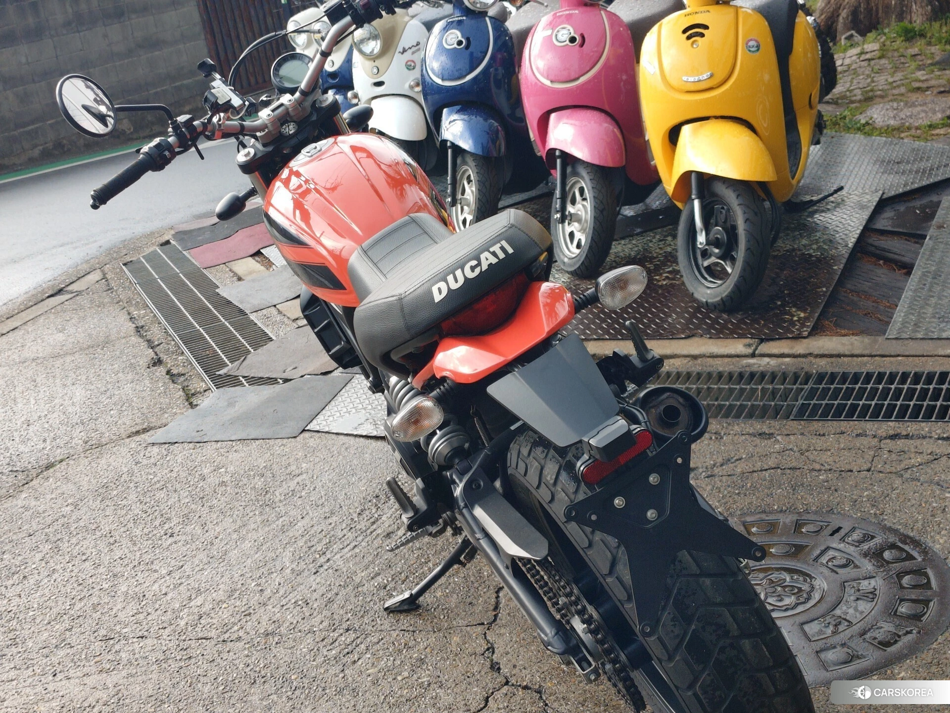 Ducati SCRAMBLER SIXTY2 id 4238036 из Японии 11