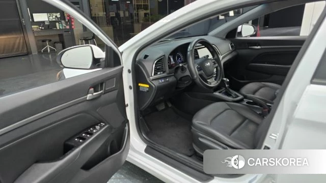 Hyundai Avante AD id 4850073 из Кореи 31