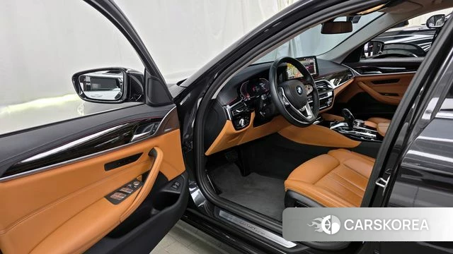 BMW 5 Series (G30) id 4223213 из Кореи 30