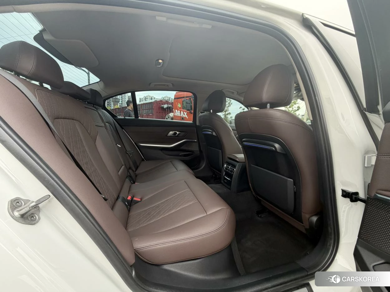 BMW 3 series id 4440307 из Китая 15