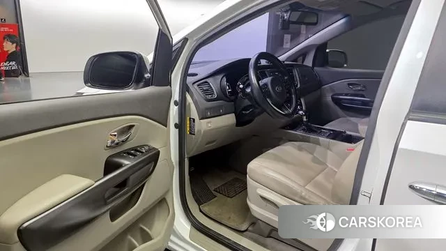 Kia All New Carnival id 3423607 из Кореи 20