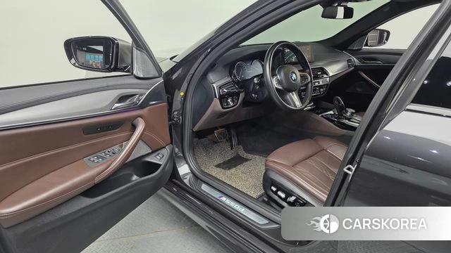 BMW 5 Series (G30) id 4339510 из Кореи 20