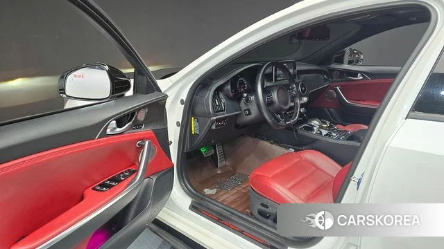 Kia Stinger id 4403635 из Кореи 31