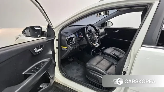 Kia Stonic id 3552836 из Кореи 20