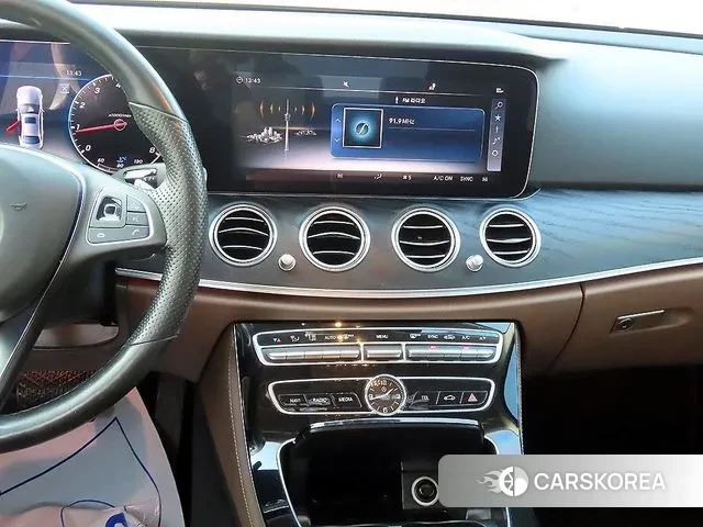 Mercedes-Benz E-Class W213 id 3622607 из Кореи 20