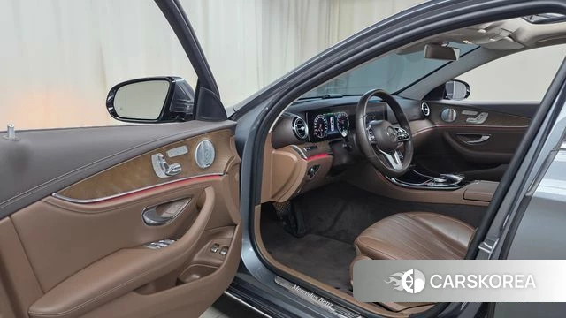 Mercedes-Benz E-Class W213 id 4482769 из Кореи 31
