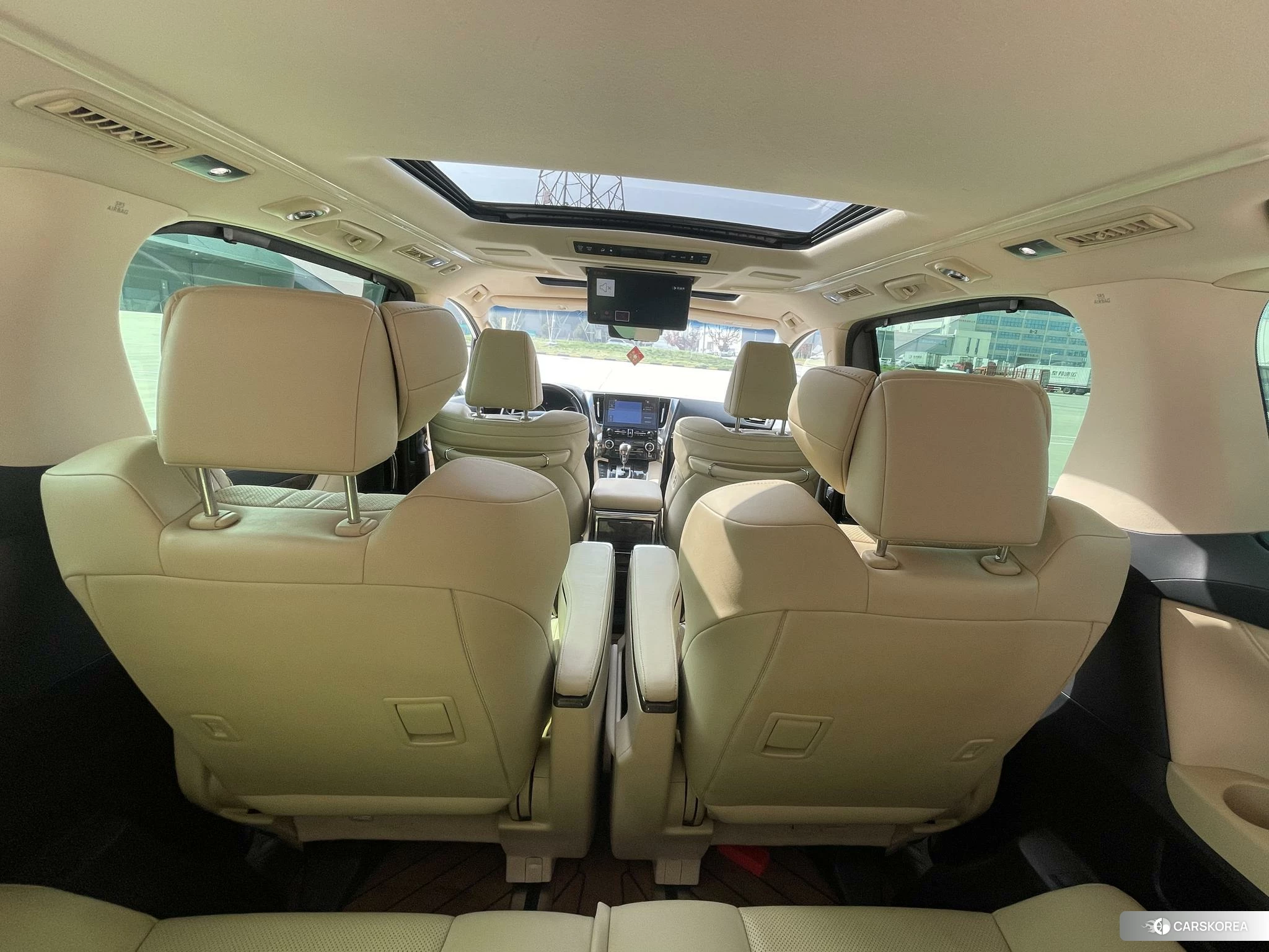 Toyota Alphard id 4510827 из Китая 17