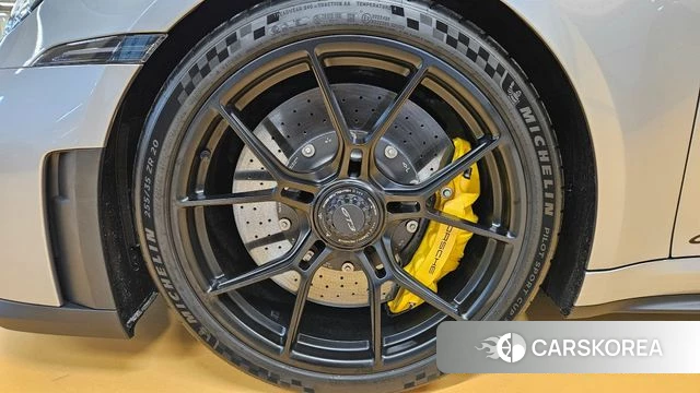 Porsche 911(992) id 4200640 из Кореи 20