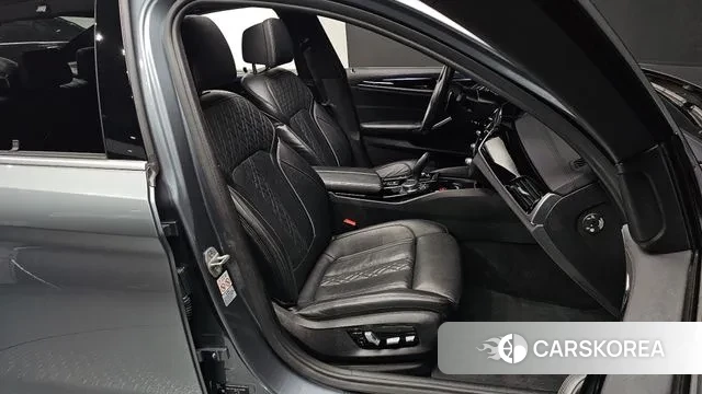 BMW 5 Series (G30) id 3444928 из Кореи 20