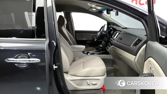 Kia The New Carnival id 3760956 из Кореи 20