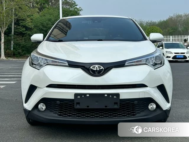 Toyota C-HR id 4209923 из Китая 14