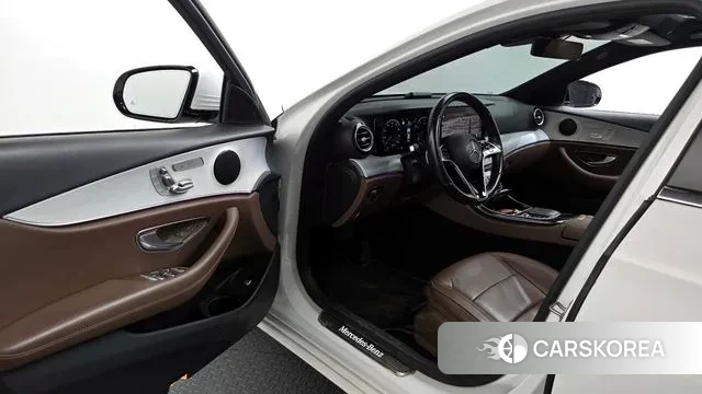 Mercedes-Benz E-Class W213 id 3488891 из Кореи 20