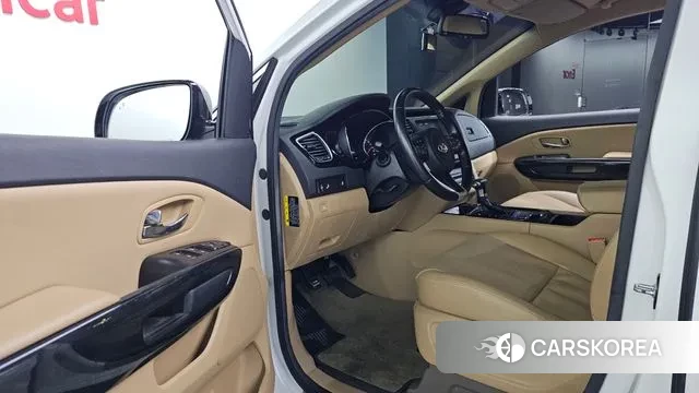 Kia All New Carnival id 3709511 из Кореи 20