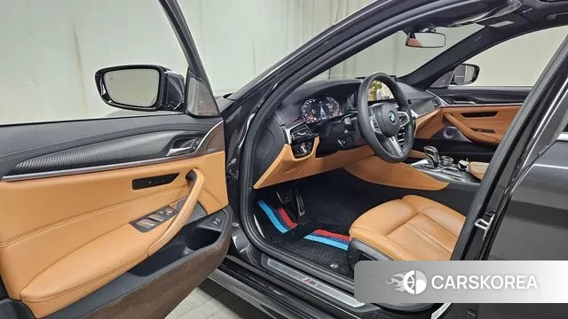 BMW 5 Series (G30) id 3463511 из Кореи 20