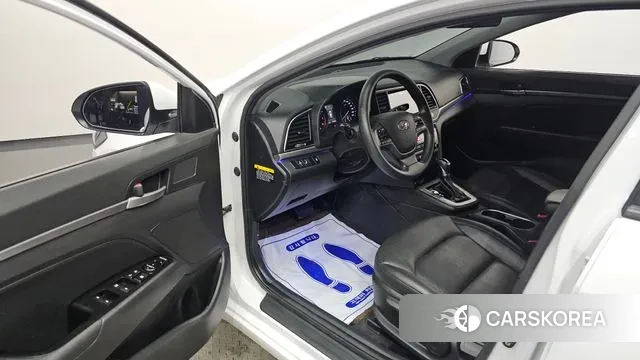 Hyundai Avante AD id 3239175 из Кореи 20