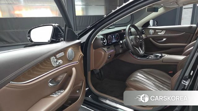 Mercedes-Benz E-Class W213 id 4245889 из Кореи 20