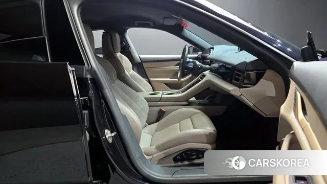 Porsche Taycan id 3550860 из Кореи 20