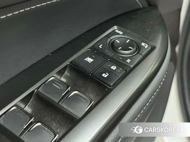 Lexus NX id 4259769 из Китая 14