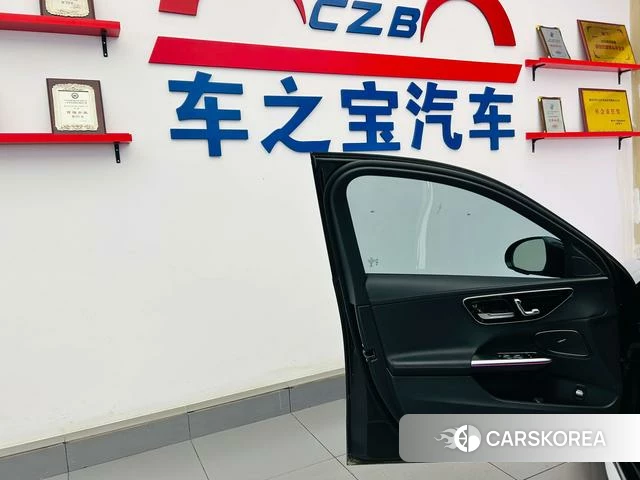 Mercedes-Benz Class C id 4290537 из Китая 26