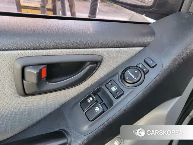 Hyundai The New Grand Starex id 3345003 из Кореи 17