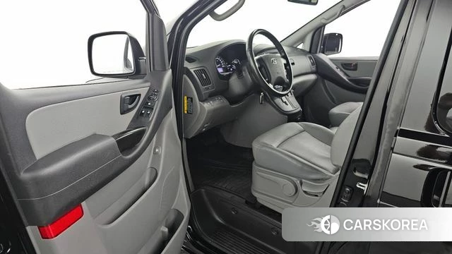 Hyundai The New Grand Starex id 4594946 из Кореи 20