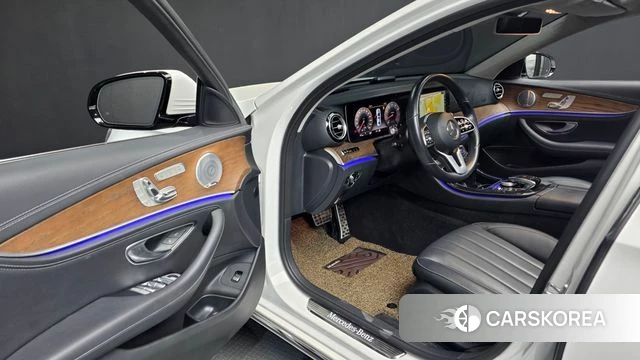Mercedes-Benz E-Class W213 id 4530277 из Кореи 37