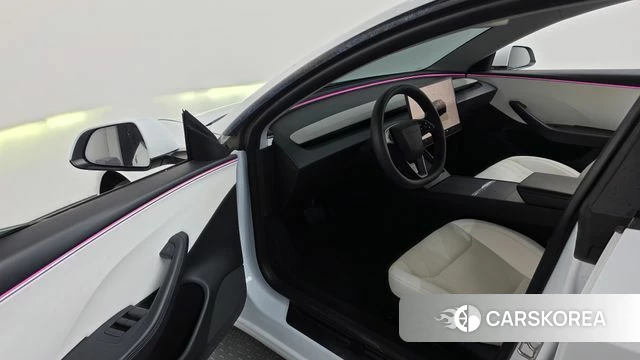 Tesla Model 3 id 4706337 из Кореи 37