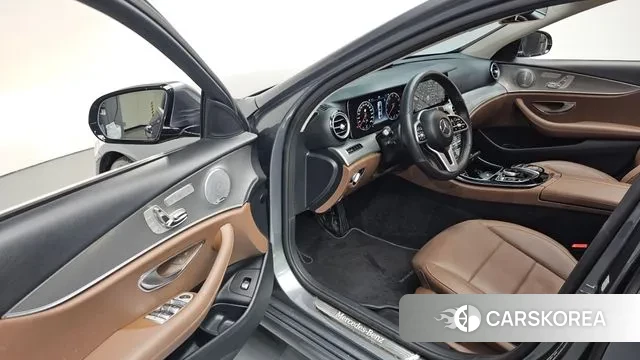 Mercedes-Benz E-Class W213 id 3308033 из Кореи 20