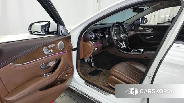 Mercedes-Benz E-Class W213 id 4384609 из Кореи 20