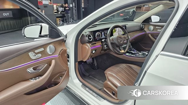 Mercedes-Benz E-Class W213 id 4295186 из Кореи 30