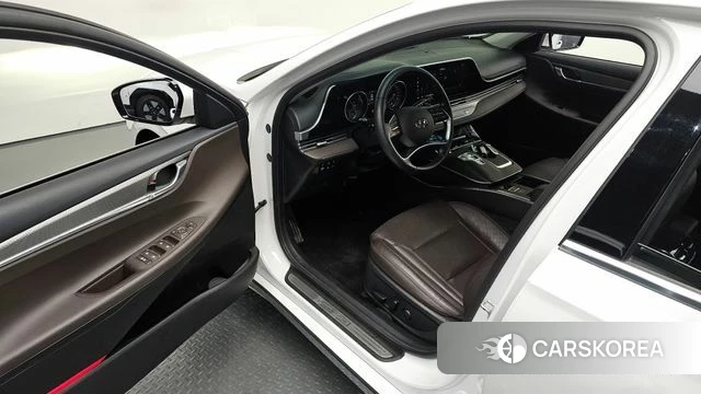 Hyundai The New Grandeur IG Hybrid id 4324297 из Кореи 32
