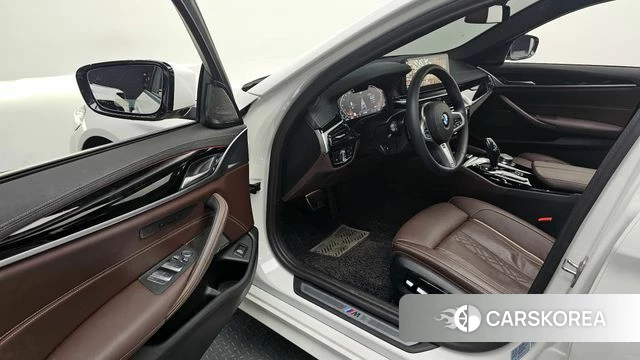 BMW 5 Series (G30) id 4201426 из Кореи 20