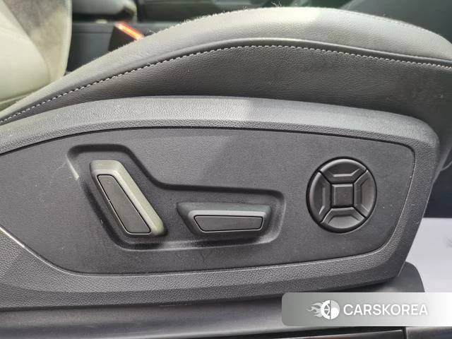 Audi Q3 Sportback id 4263335 из Китая 23