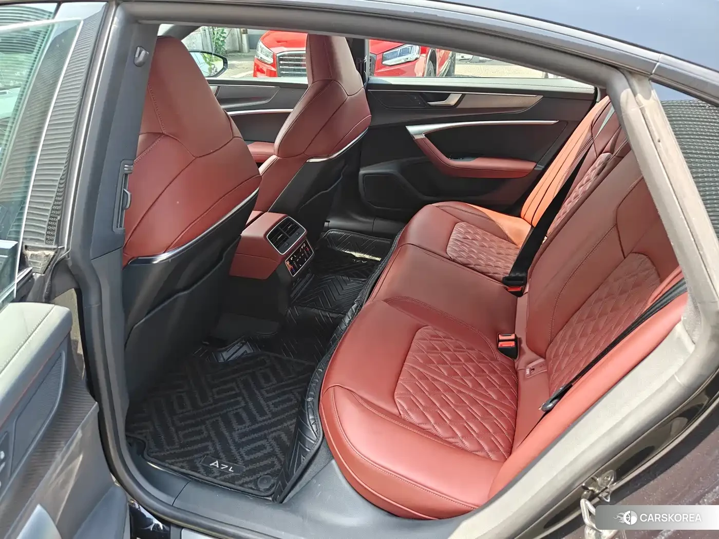 Audi A7L id 4686150 из Китая 17