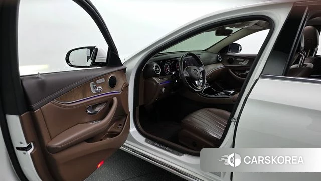 Mercedes-Benz E-Class W213 id 3900067 из Кореи 20
