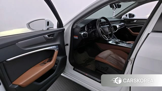 Audi A6 (C8) id 4304296 из Кореи 31