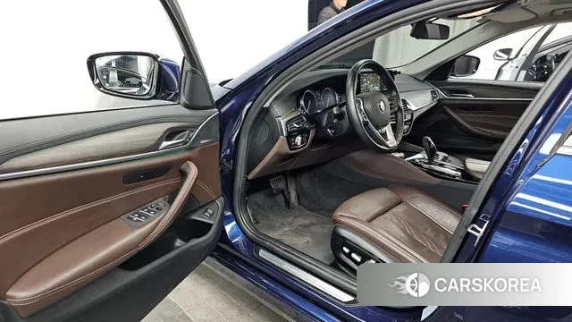 BMW 5 Series (G30) id 3779018 из Кореи 20