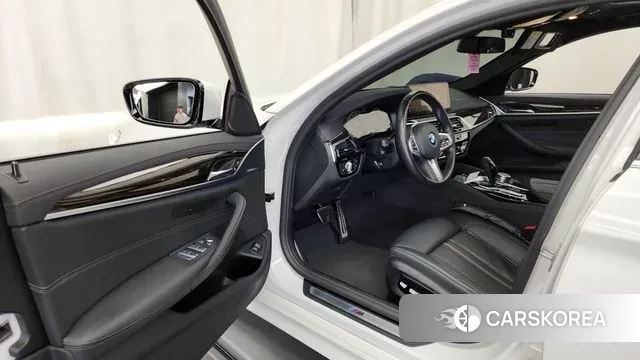 BMW 5 Series (G30) id 3003786 из Кореи 20