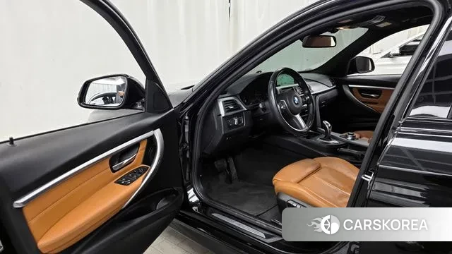 BMW 3 Series (F30) id 3454942 из Кореи 20